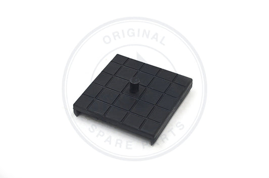 RUBBER PLATE WITH PLUG, 130 X 130 X 10 WITH GROOVE