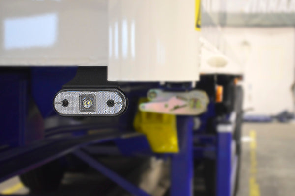 ASPOCK LED WEISS EINBAU MIT SCHRÄGWINKEL UNIPOINT