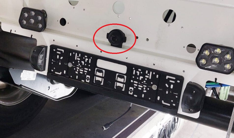 MATERIAL ZUR MONTAGE DER RÜCKFAHRKAMERA (OHNE KAME